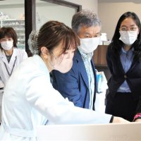 日本の「医薬分業」学ぶ　タイの院生　教員ら９人　城西国際大と交換留学