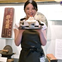 漢方を身近に感じて　佐原・老舗薬局で薬膳かき氷販売　小川万貴子さん（２６）【ひと模様】