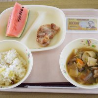 渋沢が好んだサツマイモや出身地の郷土料理、交流エピソードにちなんだしょう油などを使った記念給食