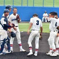 王者復権の夢、後輩に託す　銚子商、９回４点差ひっくり返され　第１０６回全国高校野球　千葉大会　第４日