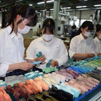 七夕まつりごみ削減へ　マイスプーン製造販売　茂原高生、地元企業が協力