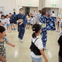 「こども食堂」で盆踊り　千葉県生涯大学校東葛飾学園　世代超え交流の輪