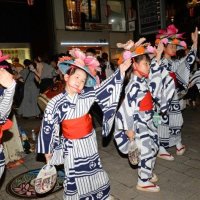 【写真特集】県都に熱気「千葉おどり」　武者行列、勇壮に　千葉市で親子三代夏祭り