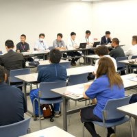 輸入貨物引き取り予約開始　トラック待機時間解決へ　１１月から　成田空港