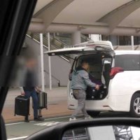 【動画あり】成田空港で白タク疑い　中国人２人逮捕