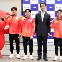 仲間と栄光、熊谷知事に報告　体操・谷川航、橋本、萱選手／バレー・小島選手　パリ五輪