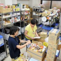 寄付食品、レトルト不足気味　値上がり影響か　支援需要は増　「お裾分けの気持ちで協力を」　フードバンクふなばし
