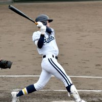 エース援護する一発　東京学館・保科　第７７回秋季千葉県高校野球大会