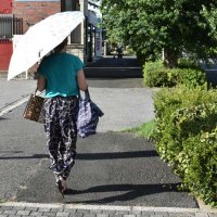 異例の「暑い１０月」　千葉県内また真夏日　鴨川３２度、１２地点で３０度以上　５日は一転２５度以下見込み