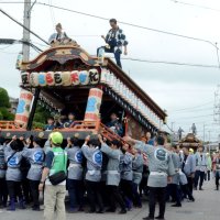 山車に屋形９地区華やぐ　１０年ぶり開催、住民沸く　東金・日吉神社連合祭典