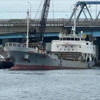 乗組員が落下し死亡　船橋で荷下ろし中「クレーンから」　千葉海保が経緯調査