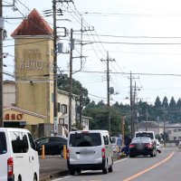 【速報】ホテルで手首縛られ女性従業員が死亡　首に切られたような痕も　事務所で倒れ、１人で夜勤か　市原