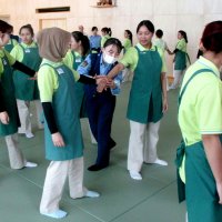 外国人らに防犯講話　旭署、交通安全も