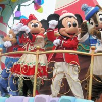 【写真特集】華やかパレードに巨大なツリー！　１５日から胸躍る「ディズニー・クリスマス」　