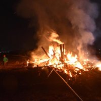 火柱囲み無病息災願い　佐倉や八街でどんど焼き