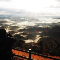 千変万化たおやかな峰　見る人を優しく包み込む　鹿野山九十九谷の景観（君津）　【昭和１００年　時超え令和へ千葉の物語】（１１）