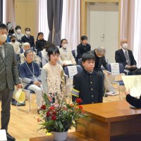大賞の受賞者ら＝１６日、いすみ市