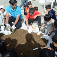 ハマグリでＳＤＧｓ啓発　一般社団法人東金青年会議所（東金市）　【千葉日報地域きずな賞】