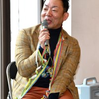 デュッセルドルフ市に派遣され、作品を制作した花沢さん