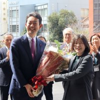 【動画あり】熊谷知事が再選後初登庁　職員と連携、県発展に意欲　６月補正予算「県政ビジョンに基づき肉付け」