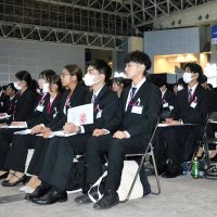 イオンも約３６００人入社　メッセで意気込み
