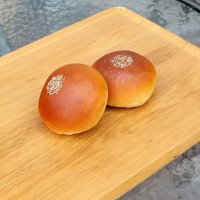 「あんぱん」劇中でも使用された「Ｂａｋｅｒｙ＆Ｃａｆｅつむぎ」のつぶあんぱん