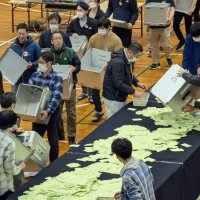 銚子市長選投票率４７・３４％　４人争い開票続く