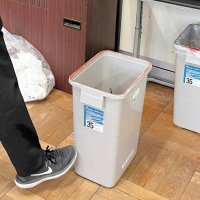 【詳報】女性教諭が体罰「同じ思いをさせたら伝わる」　特支児童をごみ箱に入れて蹴り、永久歯折れる　別日にも同様の行為、松戸署が傷害事件として捜査　