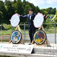 香取にガンダムマンホール　市内２カ所、名所デザイン　千葉県内２例目