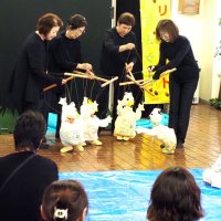 物語楽しみ親子で笑顔　人形劇まつりｉｎふっつ