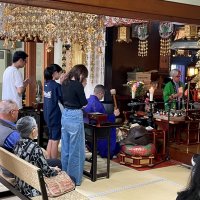 ひな人形やぬいぐるみ…ありがとう感謝込めて　市原で人形５０００体を供養