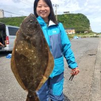 飯岡沖でゲットしたヒラメ（写真は「清勝丸」提供）
