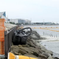 人工干潟造成へ砂入れ　浚渫船で運搬、作業開始　市川市