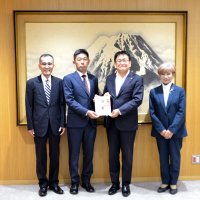 千葉市に恩返し１００万円寄付　５０周年の測機社千葉サービス