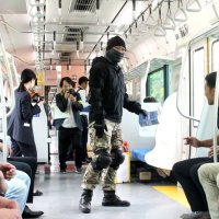 走行中電車でテロ備え　ＪＲ、警察、消防など訓練　鴨川