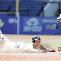 井上（習志野）１点差に迫る三塁打　第１０７回全国高校野球　千葉大会　第１４日