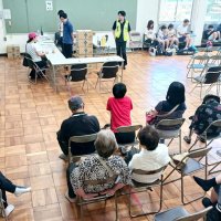 館山市海水浴客を誘導　夏休み、都内児童も避難　震災踏まえ命守れ　１４年ぶり津波警報緊迫