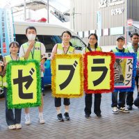 外国人留学生が街の安全呼びかけ　千葉市中央区で警察と　少年非行・交通事故防止へ　「地域の人と同じ気持ちになれた」