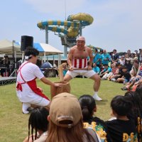 オープニングセレモニーではクールポコの渾身のネタが来園者を沸かせた