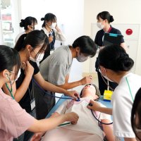 看護職に興味持って　旭中央病院　高校生８０人、職業体験