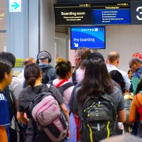 ２５年上期　成田旅客数２０７８万人　前年同期比８％増　外国人最多１２２２万人