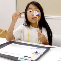 ほら貝をカラフルに　出羽三山信仰ちなみ色づけ　市原歴史博物館