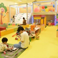 猛暑で外遊びできず…　物価高「お金もかけられない」親子の苦悩　屋内型施設、強み生かして居場所づくり