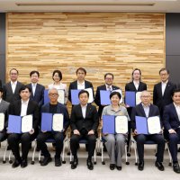 千葉銀、９社に助成　大学・高専と共同開発