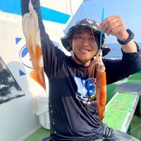 平砂浦沖で釣り上げたスルメイカ（写真は「萬栄丸」提供）