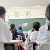 絵本読み“違い”知る　千葉市坂月小児童らセラピーで認め合い