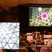 対戦の様子は仮想空間上に可視化され、直感的に楽しめるようになっている