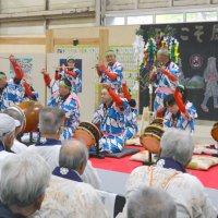「大塚ばやし」の演奏＝市原歴史博物館
