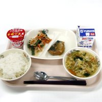１２月はオーガニックに　米や小松菜使った給食　多古