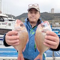 飯岡沖で釣り上げたハナダイ（写真は「隆正丸」提供）
